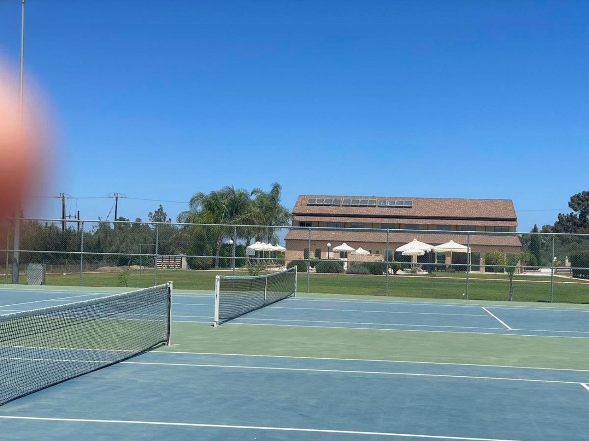 Protaras Tennis And Country Club Exteriör bild