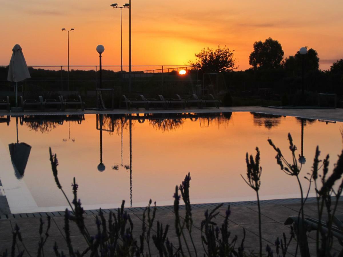Protaras Tennis And Country Club Exteriör bild